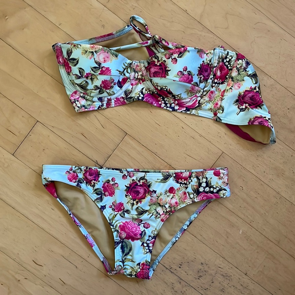 We are handsome rose bikini xs